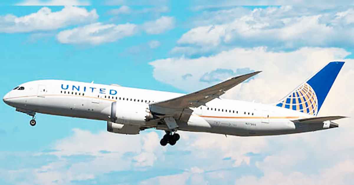 Why Did a United Airlines Boeing 787 Declare Mayday Just After Takeoff?